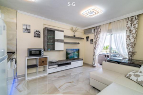 Always Happy 1 BDR 6G and 5G Puerto Marina views